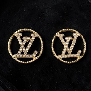 Gold Pearl Circular Earrings